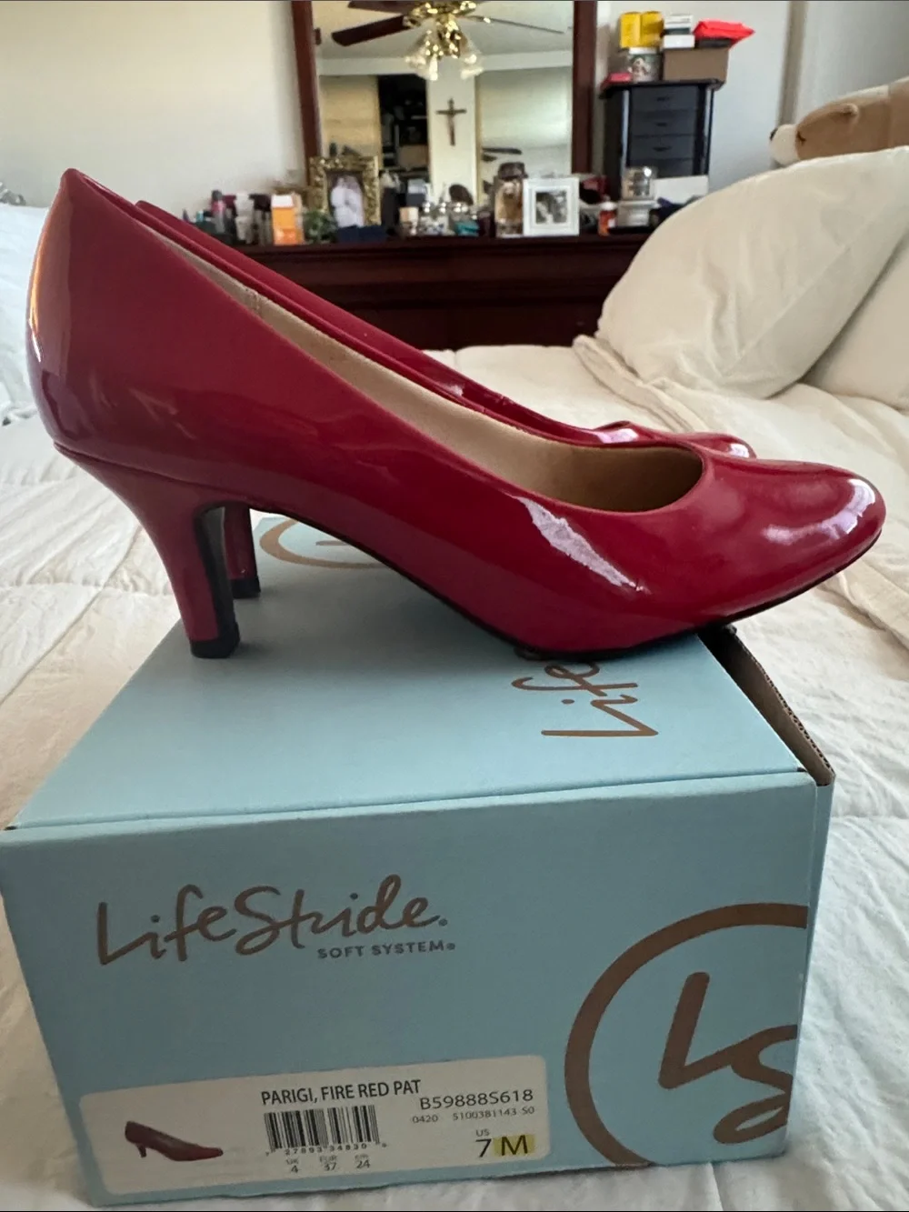 Life Stride sleek red